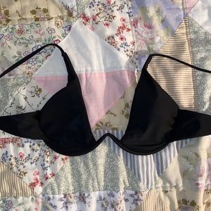 Black bikini top🖤